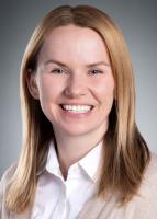 Headshot of Yelena Babashova, a provider who specializes in Bloomington Clinic