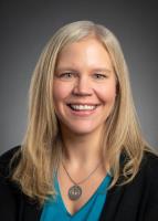 Headshot of Kristin Hansen, a provider who specializes in Family Medicine